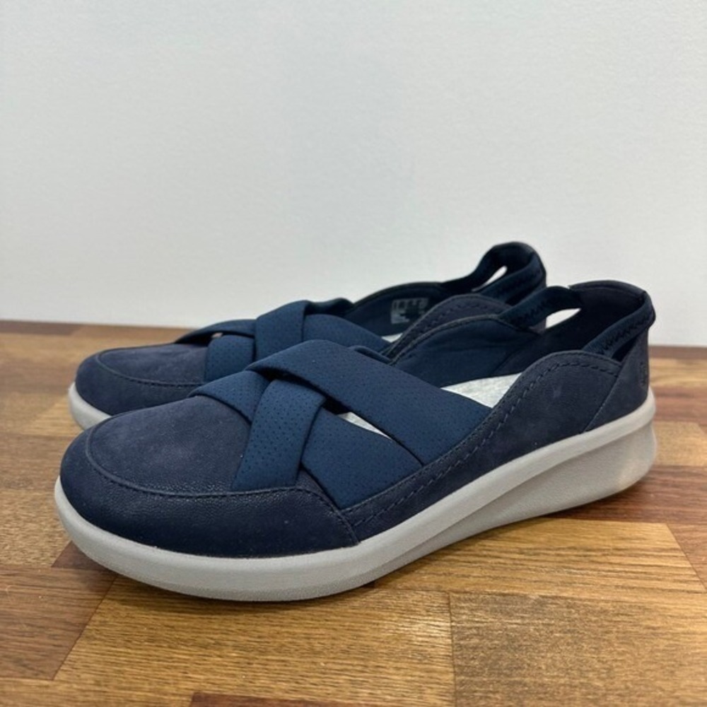 Clarks Cloudsteppers 7.5 Sillian 2.0 Star Navy Blue Cushion Comfort Slip On